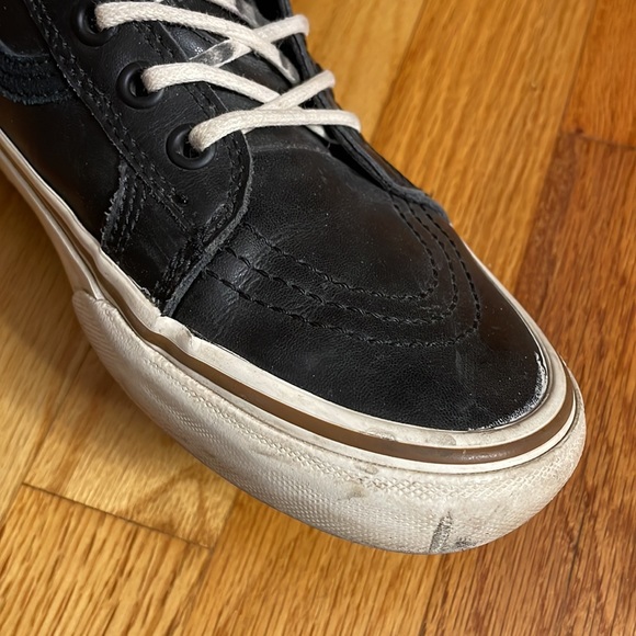 Sk8 Hi-MTE Vans Hightops - Picture 6 of 8